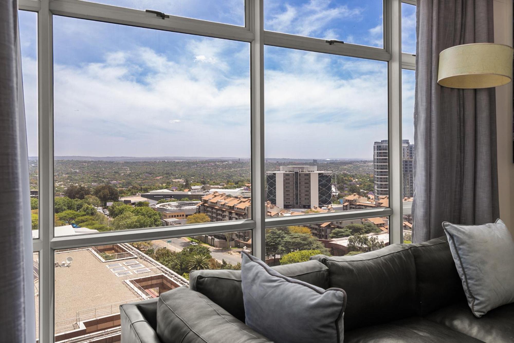 Hydro Park Residences In Sandton With Generator جوهانسبورغ المظهر الخارجي الصورة